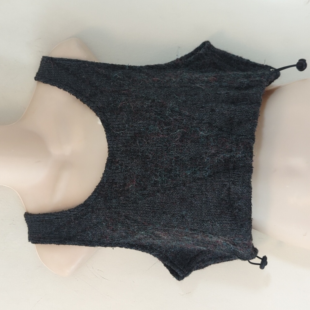 Urban Renewal Crop Toggle Sweater Tank M/L